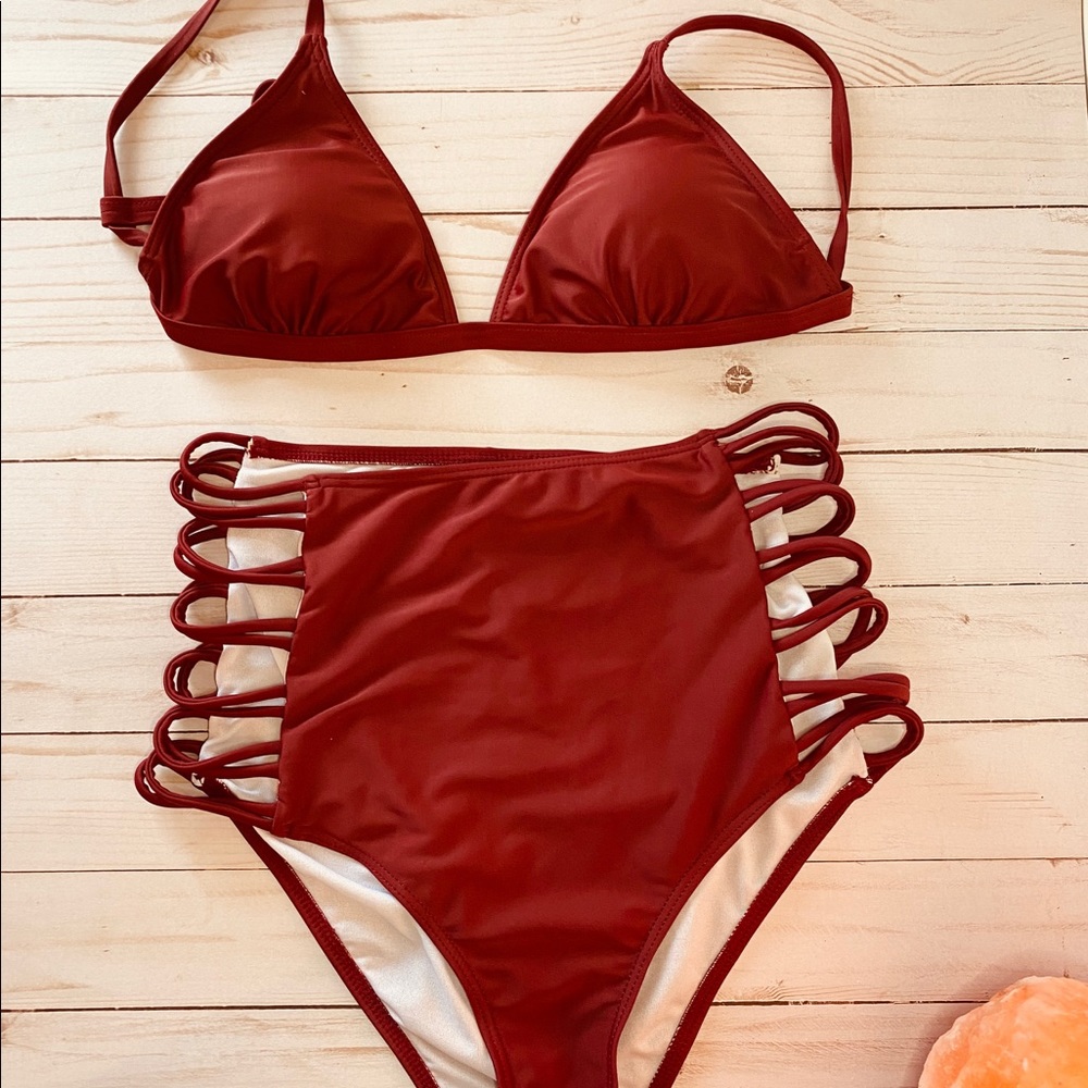 Maroon High Waisted Bikini Set! ✨